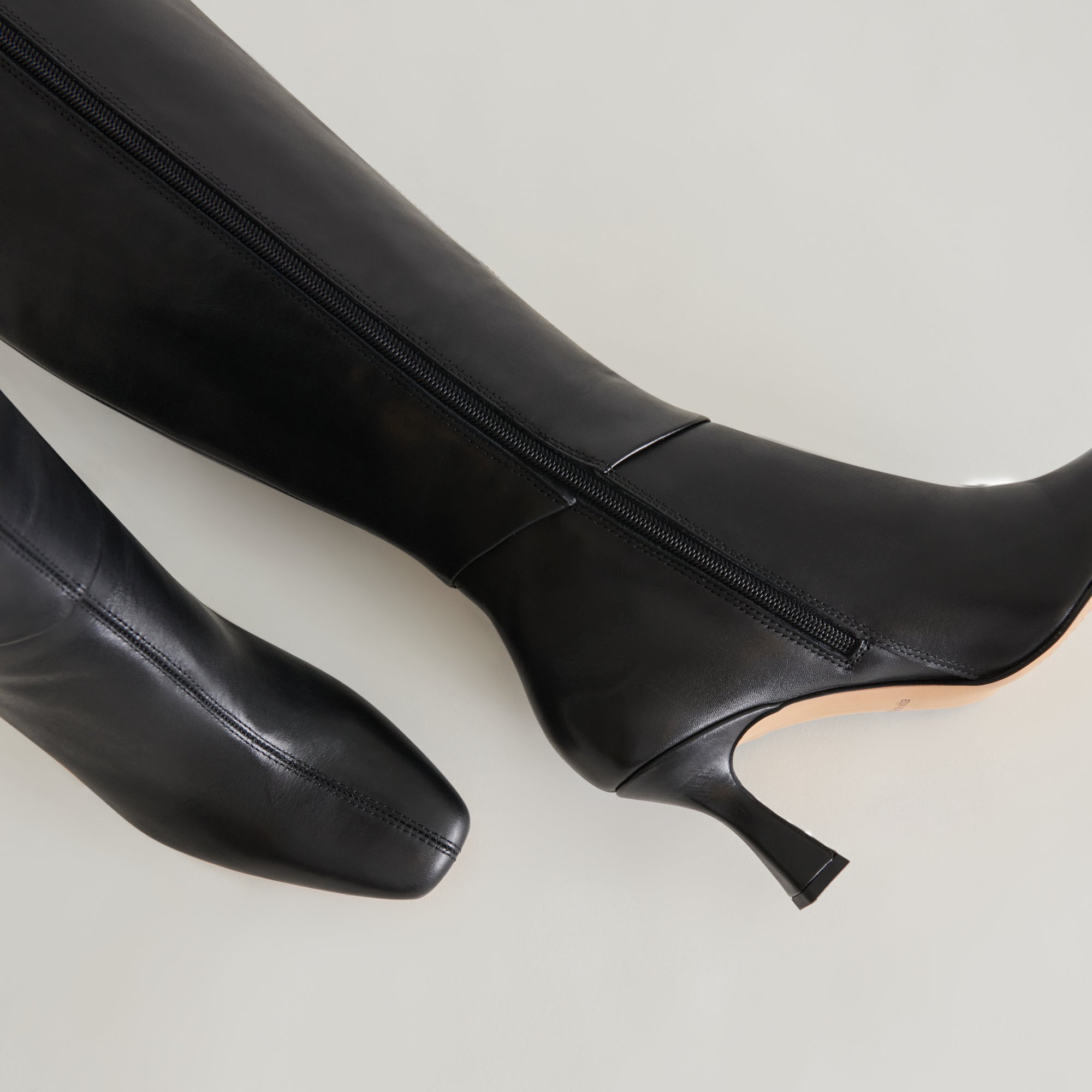GYRA WIDE CALF BOOTS BLACK LEATHER