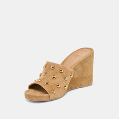 HOLTA STUD WEDGES LT BROWN SUEDE